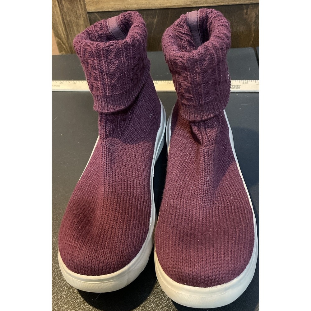 Skechers Womens 9 Boots Plum Purple‎ On The GO Ultra Joy Sweater Knit Slip On